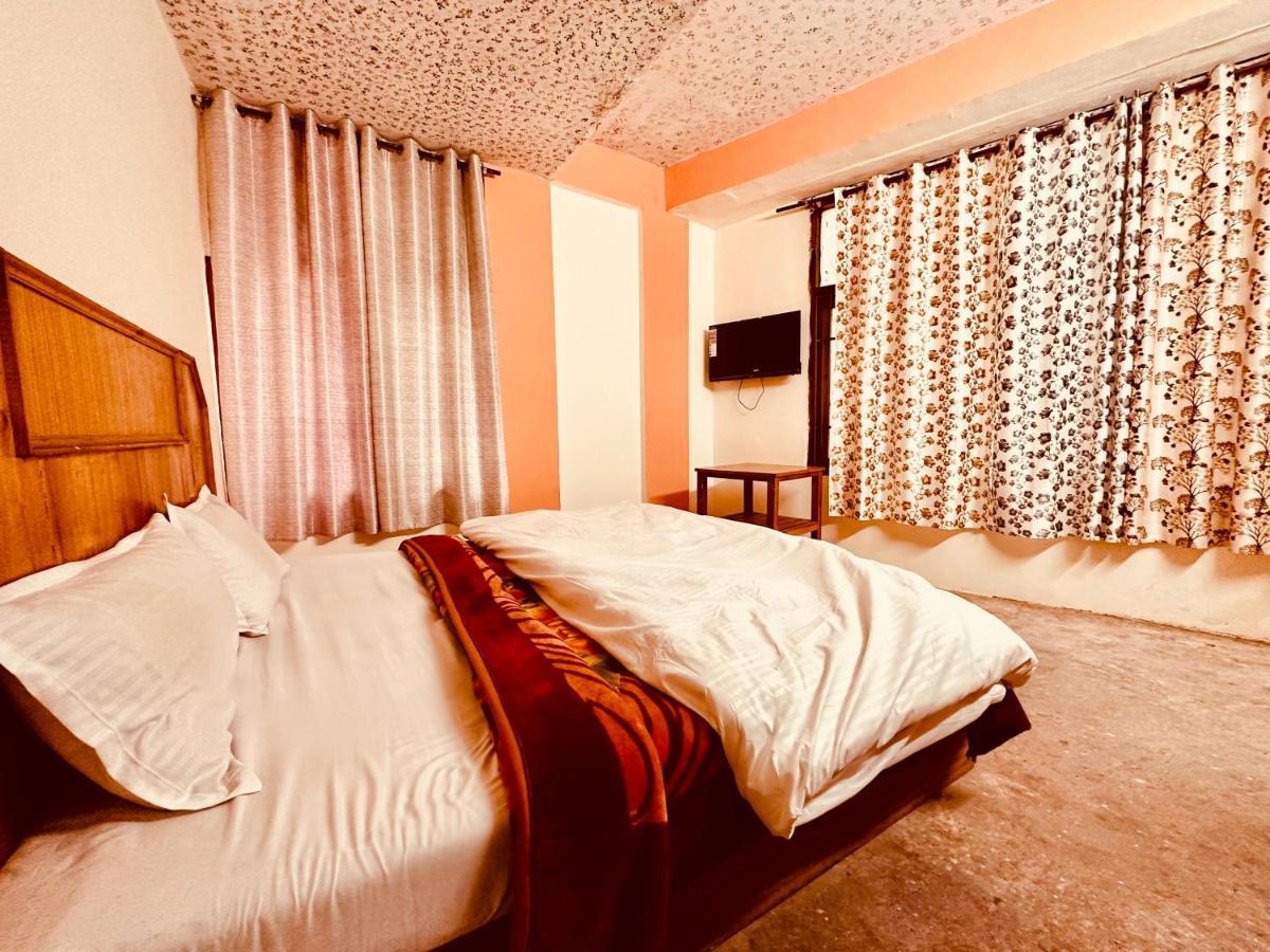 Hotel D Kanchan Manali Ngoại thất bức ảnh